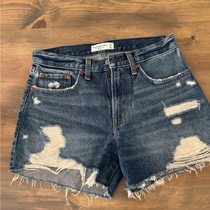 Abercrombie & Fitch Mid rise Boyfriend Shorts